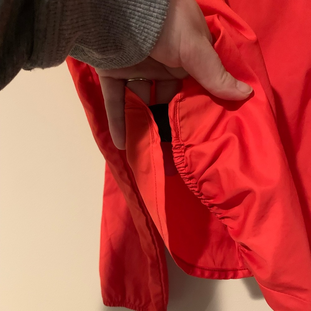 Women’s Brooks Cascadia Running Shell - Red - Picture 5 of 6